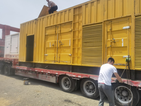 碑林除了负载情况和发动机维护，还有哪些因素会影响 200kw 柴油发电机的油耗？