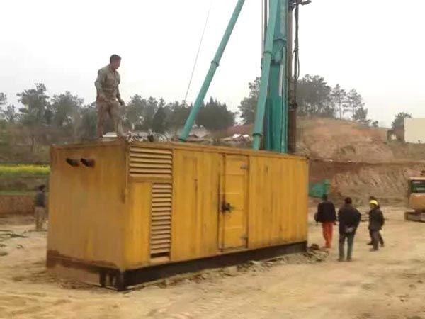 碑林如何判断水冷式机油散热器密封件是否需要更换？