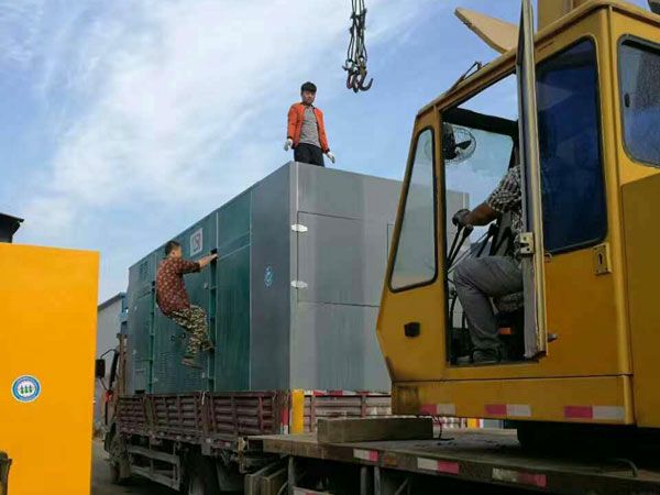 碑林更换水冷式机油散热器密封件的操作流程是怎样的？